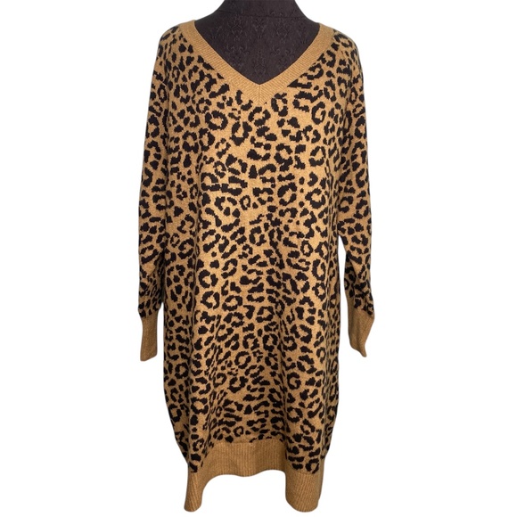 Old Navy Animal Print Sweater Dress - Picture 1 of 10